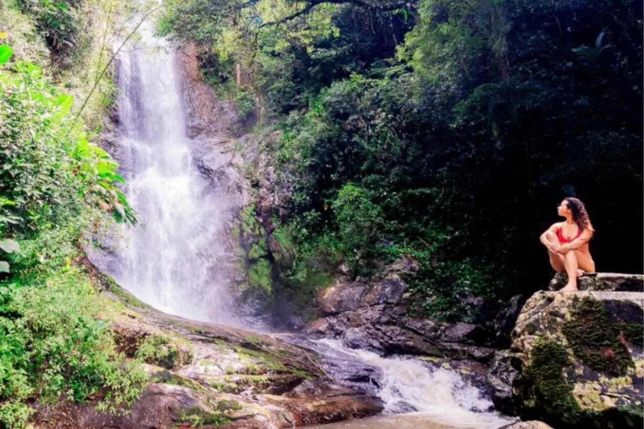 Chales Vale Do Rio Do Boi 大普拉亚 山林小屋